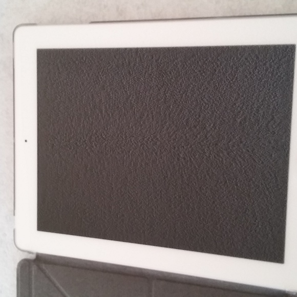 IPad 9.7 in. Generation 6, - Picture 1 of 7